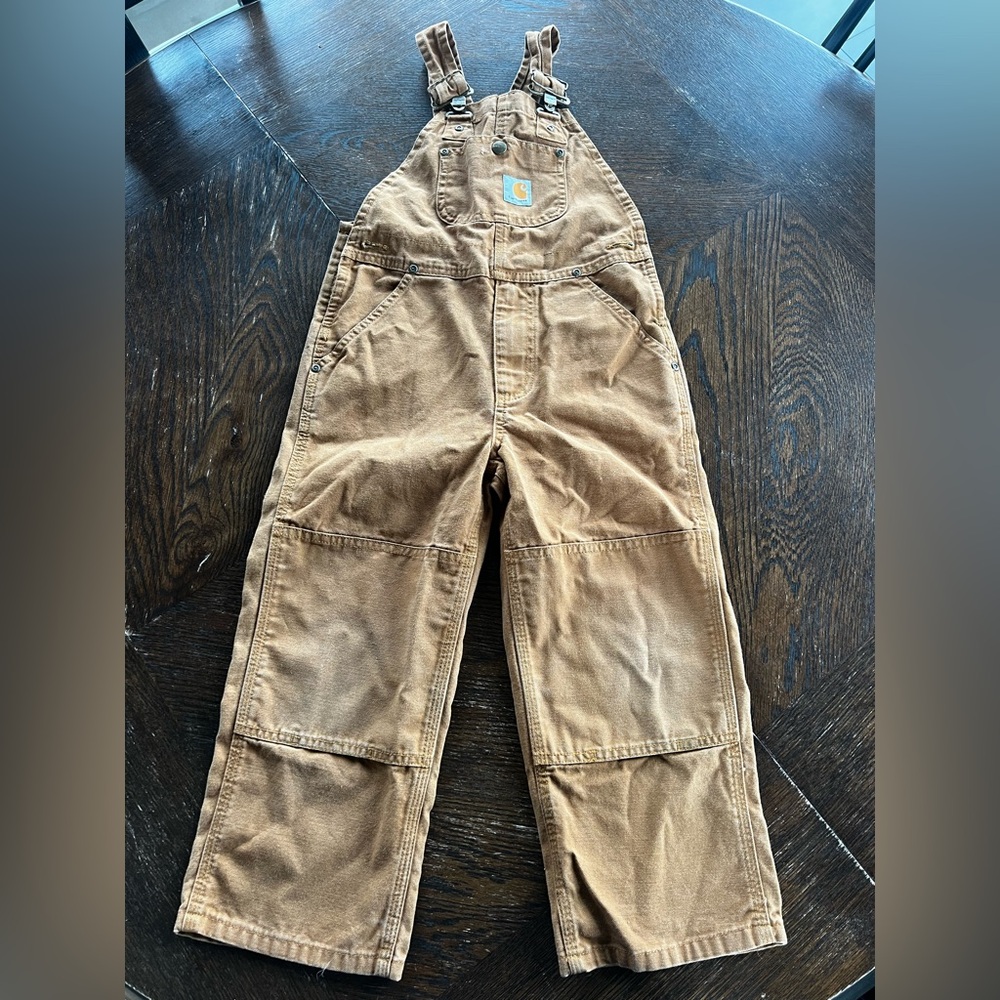 Boys Carhartt bibs size 5. Like new!